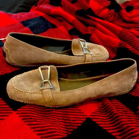 Calvin Klein Loafers Size 8 Calvin Klein Lisa Beige Brown Crocodile Faux Leather Loafers  main image 4